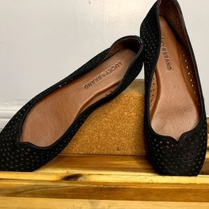 Lucky Brand Flats, black, size 7